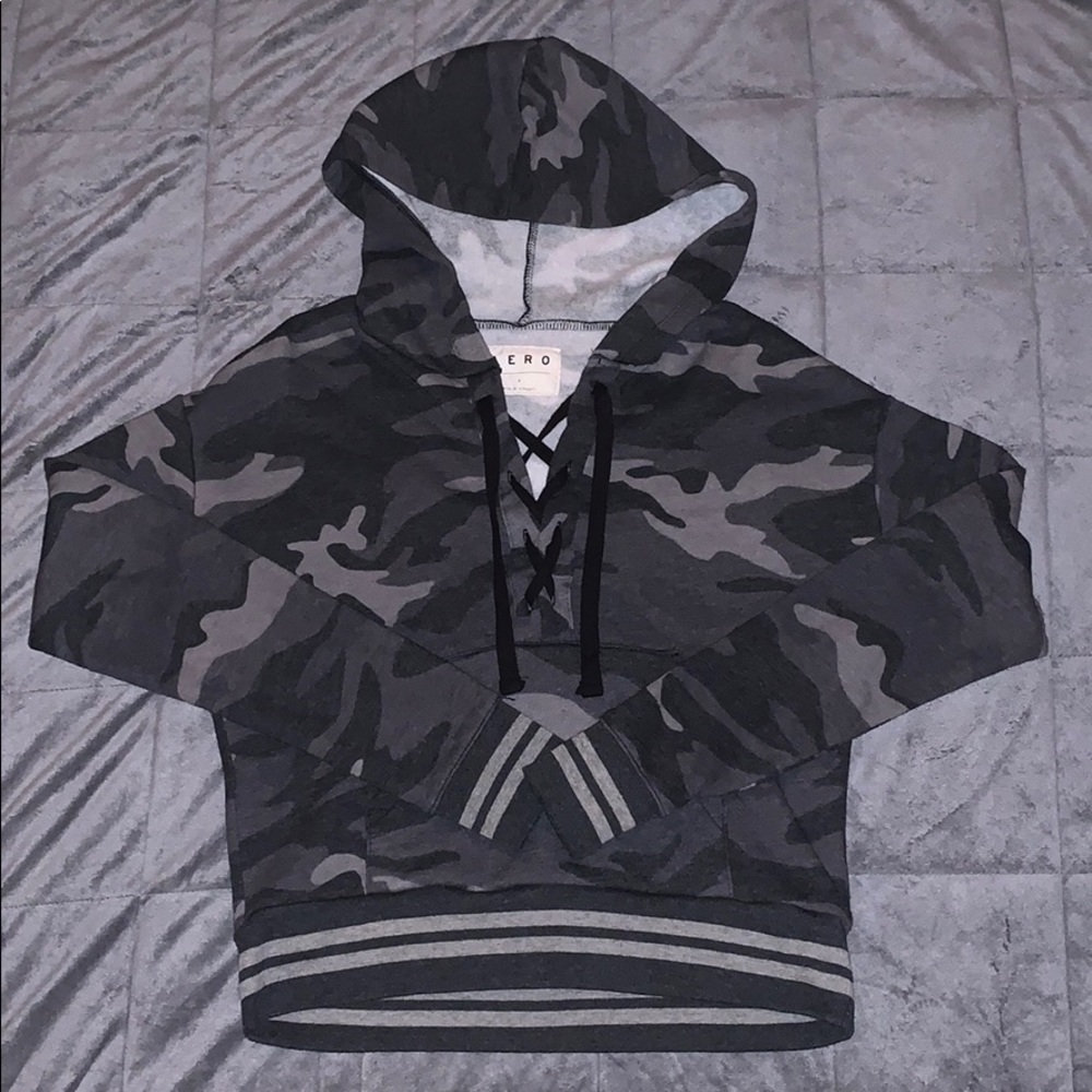 Aero Camo Cropped Hoodie